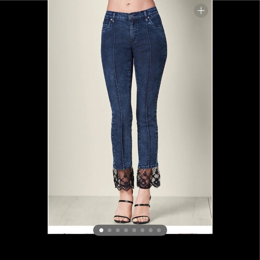 NWT Lace Detail Jeans size 8.